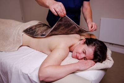 Moor back treatment 50 Min.